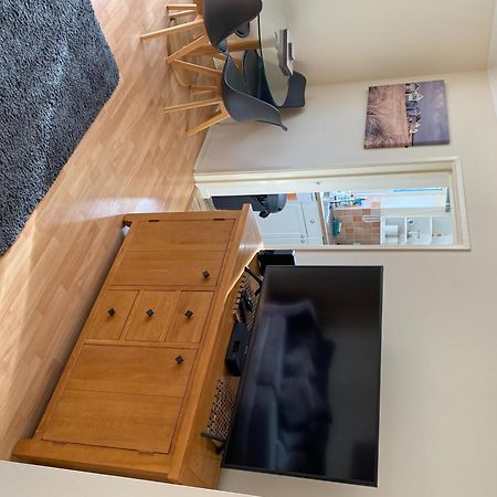 River Courtyard Apartment In The Heart Of Stneots セント・ネオツ エクステリア 写真